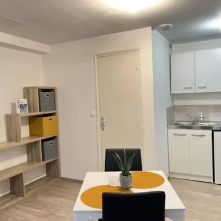 La Place - Cosy 1 Ch Au Coeur De Apartment Calais